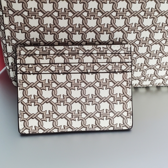 Kate Spade Tan and White Crossbody and Wallet Bundle - Picture 7 of 10